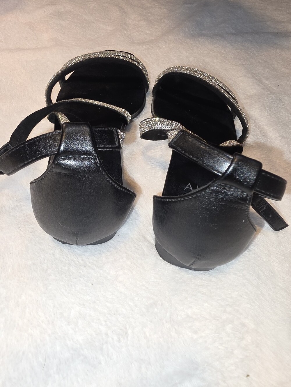 Naturalizer Black Sandals with Silver Crystal Straps- Size 6.5 - Picture 2 of 4